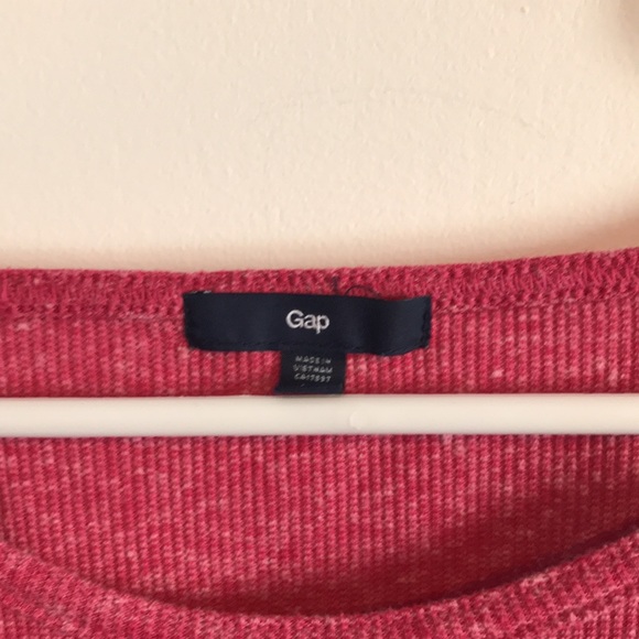 GAP Women’s Comfy Tee - Picture 2 of 4